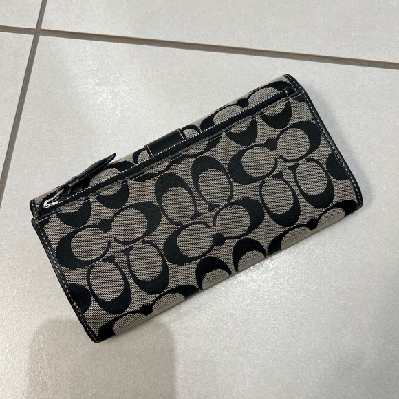 Coach Wallet - Picture 2 of 3